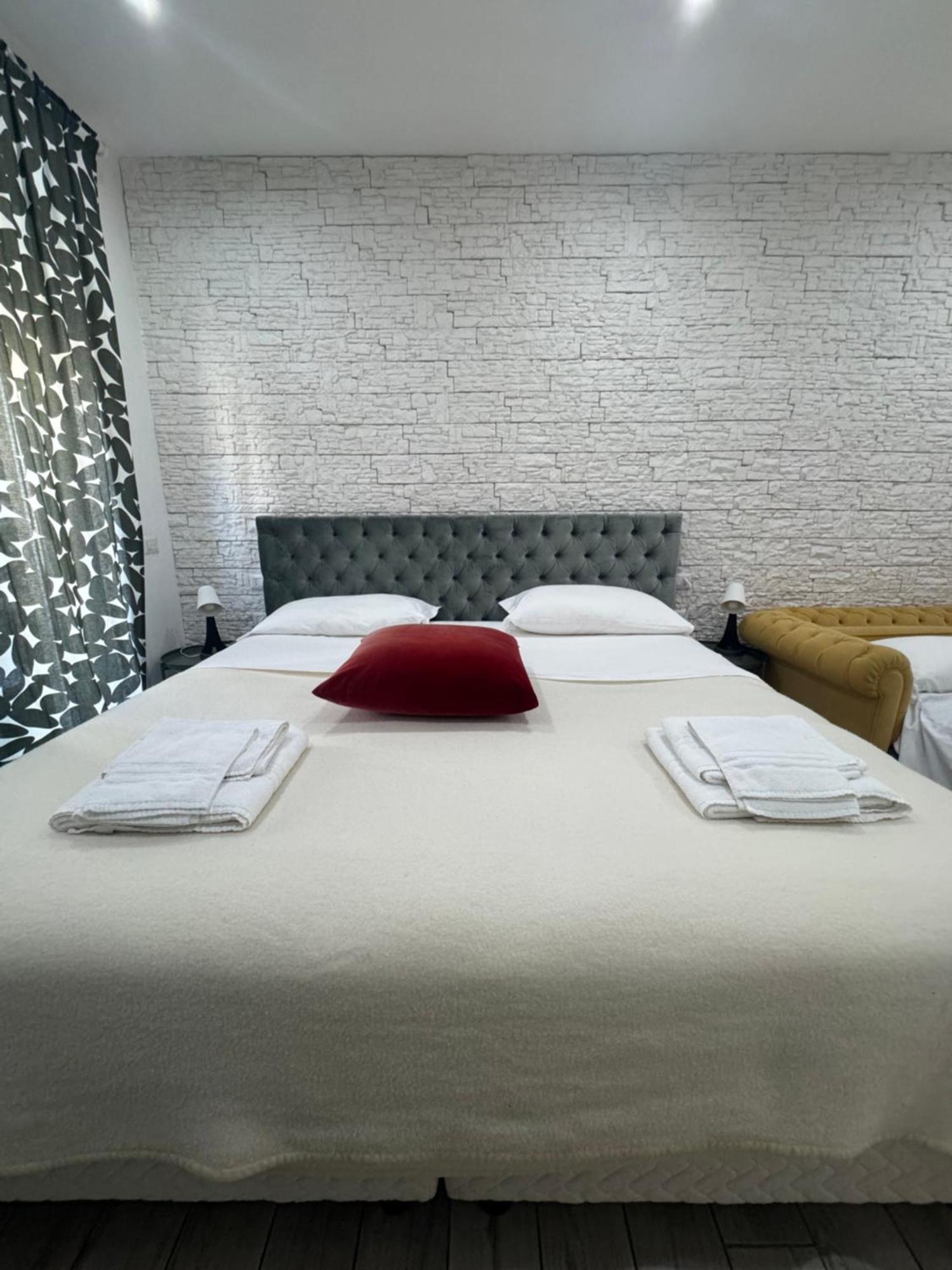 San Pietro Dreaming Rooms โรม ภายนอก รูปภาพ